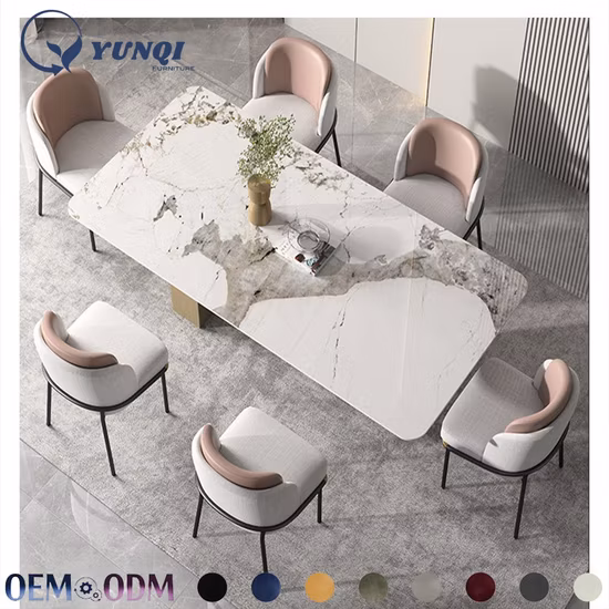 Quadratischer Couchtisch aus Edelstahl mit weißer Marmorplatte im modernen Design für Wohnzimmermöbel